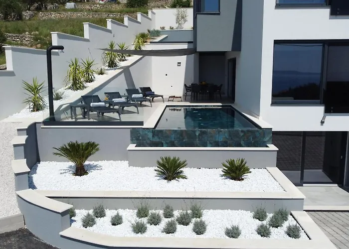Spectacular Villa X With Heated Pool Overlooking Split And Sea