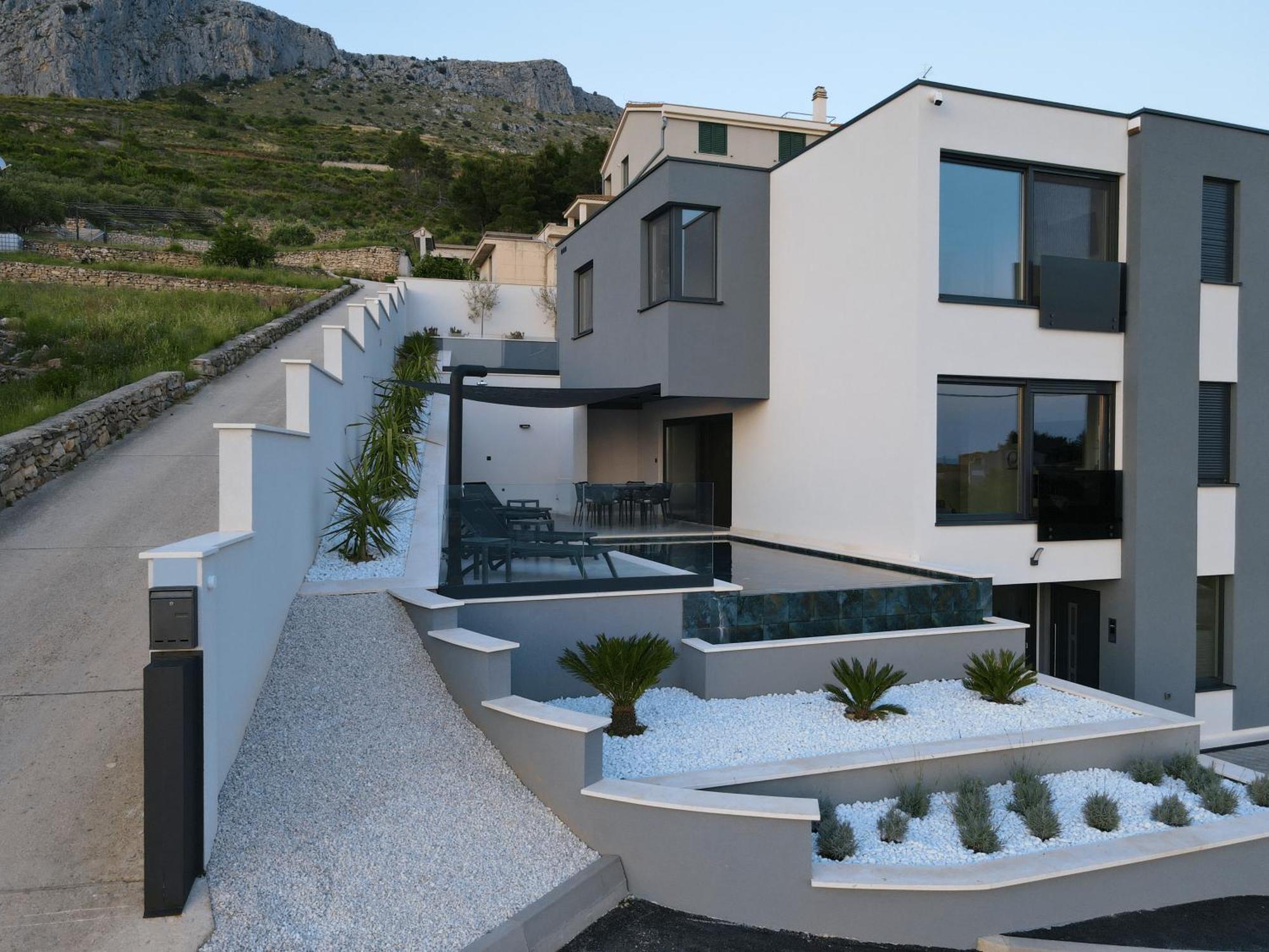 Villa Spectacular X With Heated Pool Overlooking Split And Sea Podstrana